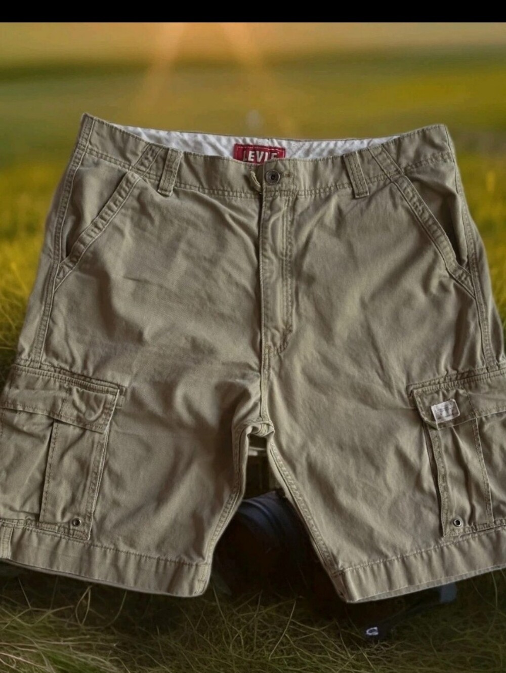 LEVIS Baggy Cargo Shorts Mens Size 40 Khaki Y2K Multi Pocket Skate Vintage